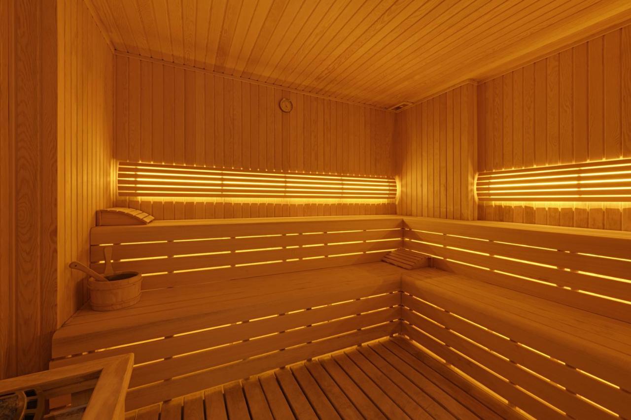 Gleam Collection Hotel Istanbul Bagian luar foto A Finnish sauna
