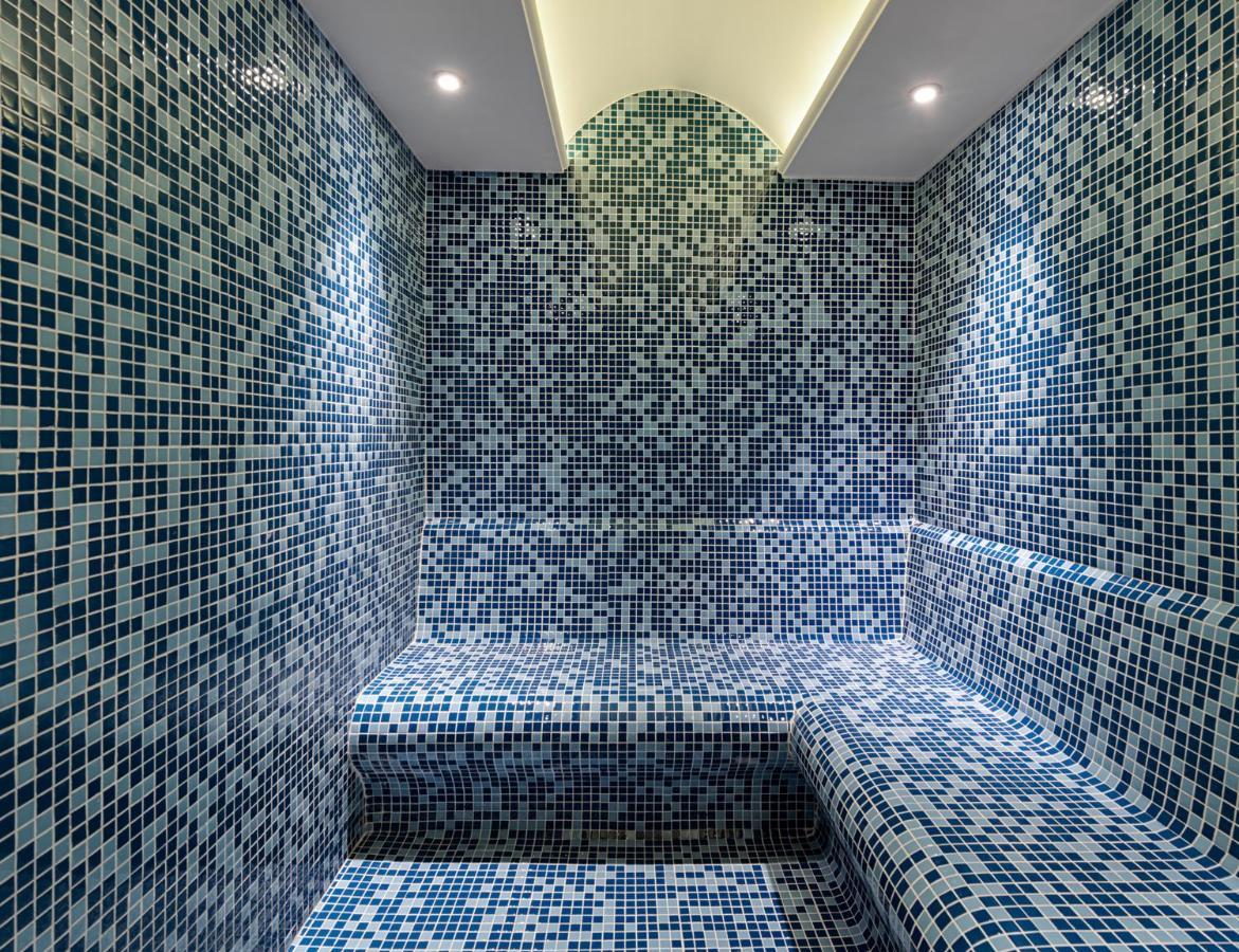 Gleam Collection Hotel Istanbul Bagian luar foto A modern Turkish bath
