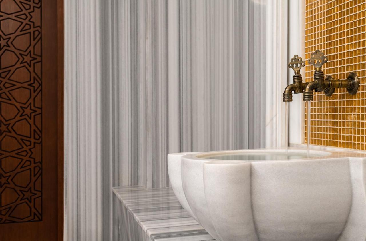 Gleam Collection Hotel Istanbul Bagian luar foto Turkish bath
